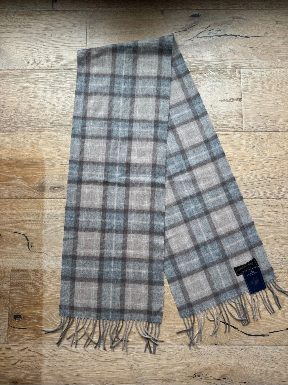 🔥James Pringle Scotland Tartan Wool scarf NEW With tags Price Firm!